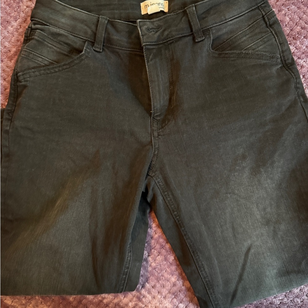 Maurice’s Original Fit mid rise crop / capri sz 10